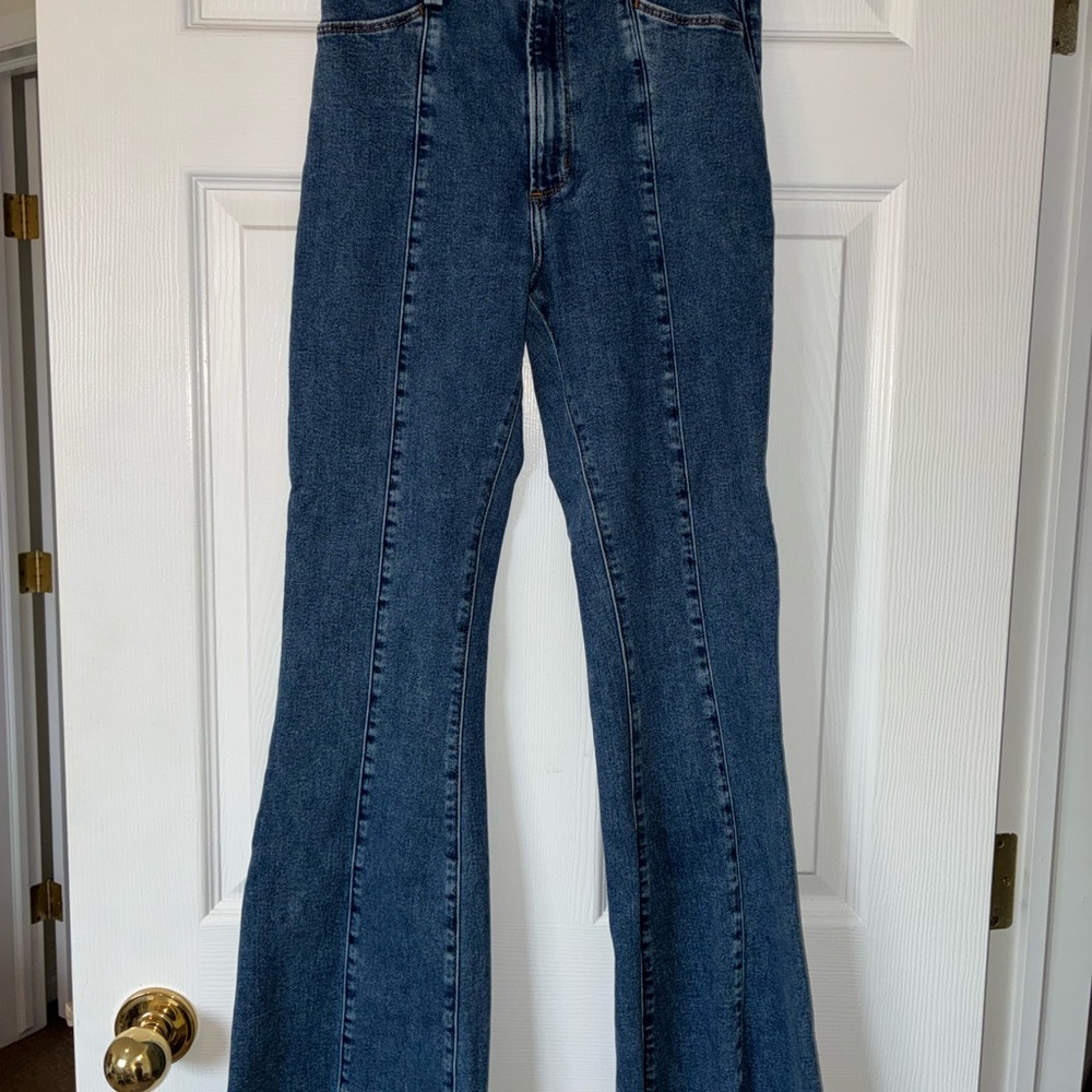 Abercrombie Ultra High Rise Flare Jeans Front Seam Raw Hem 27 4S